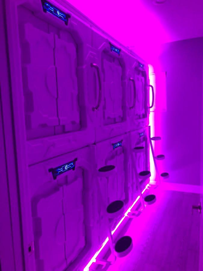 Podlife Capsulehotel Los Angeles